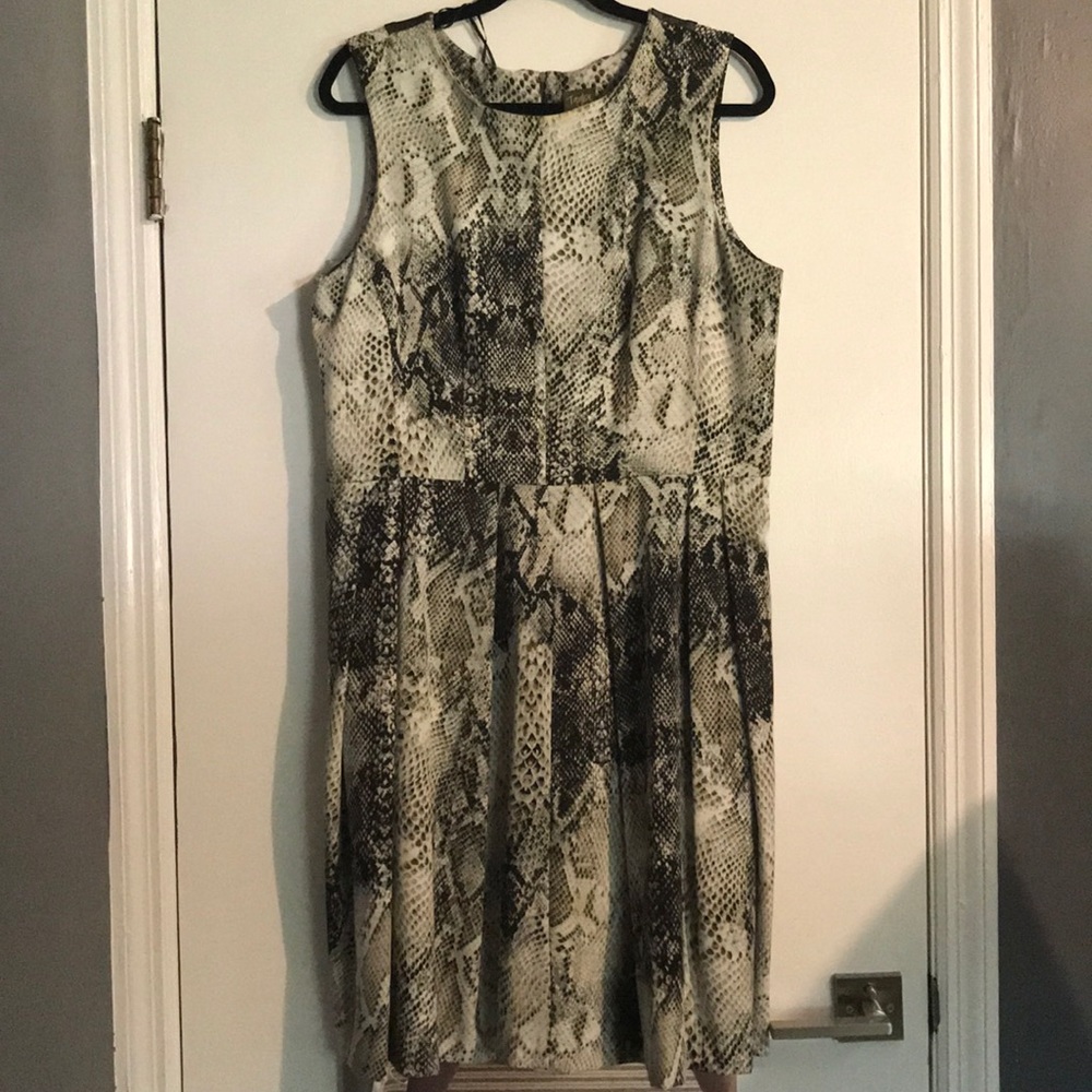 Snake print sleeveless dress